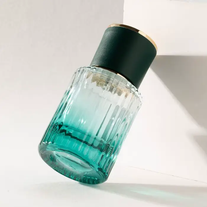 Flcopropriété de parfum en verre vert