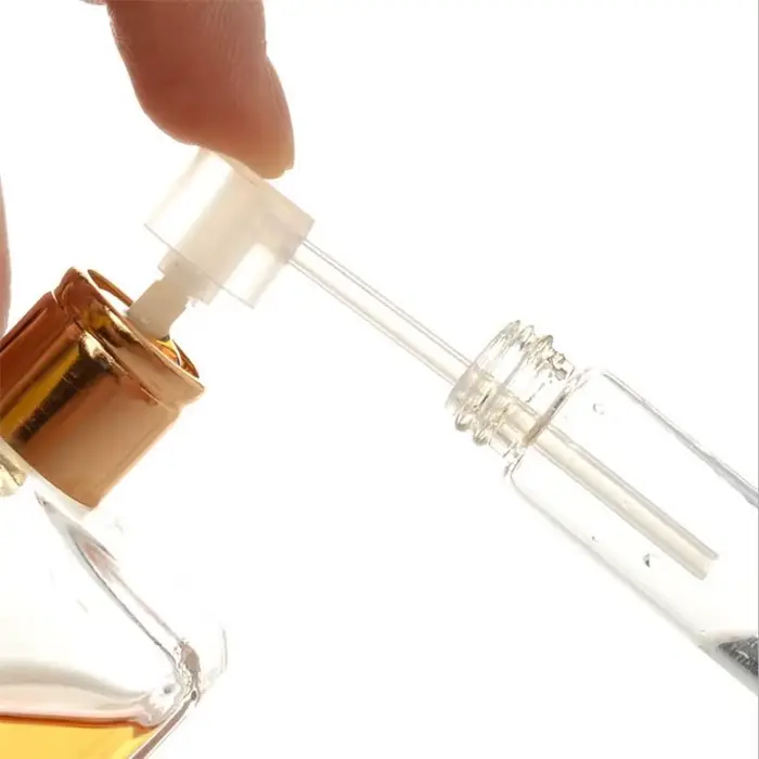 Distributeur de pompe à cosmétiques