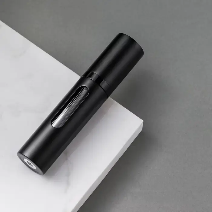 Flacon de parfum rechargeable portable de 5 ml avec pompe à parfum
