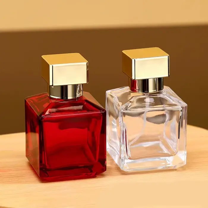 Flacons de parfum en verre transparent de 50 ml, flacons vaporisateurs, flacons carrés vides, flacon de parfum transparent, essentiels de voyage