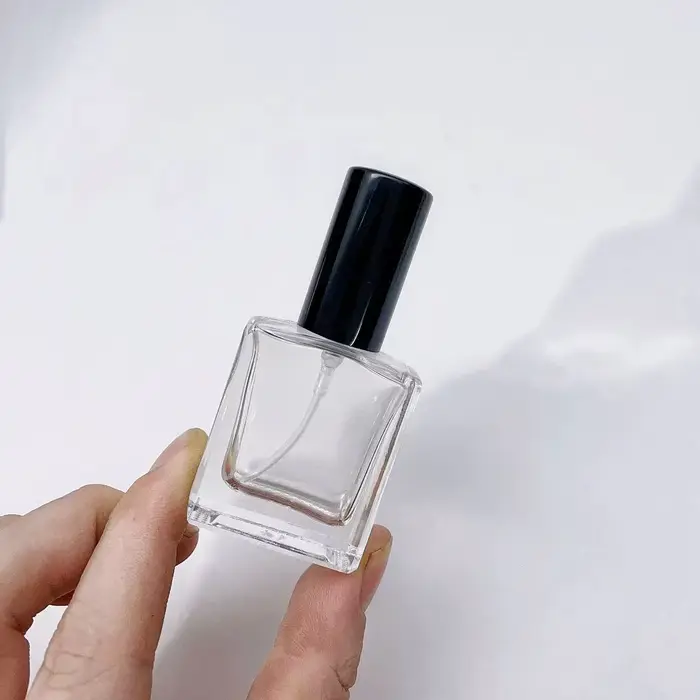 Flacon pulvérisateur de parfum en verre épais Transparent de 10ml, avec bouchon en bois, atomiseur de parfum vide, bouteilles carrées portables rechargeables