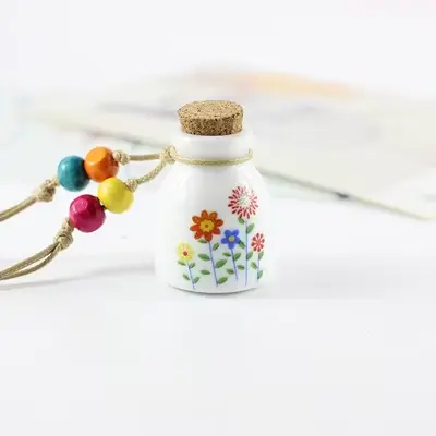 Colliers classiques en céramique pour femmes, bouteille de parfum mignonne, cadeau fait main, bricol
