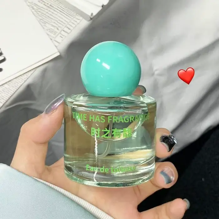 Spray parfumé aux agrumes et à la pêche