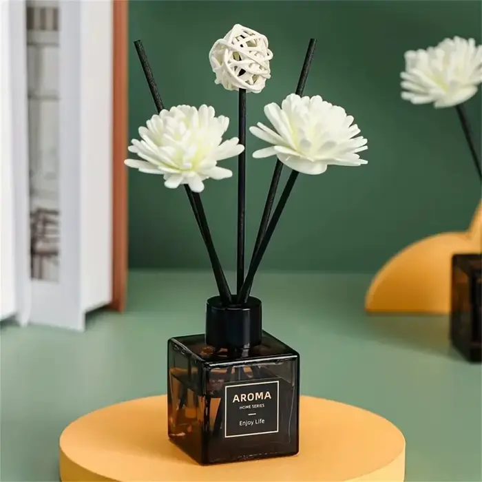 Diffuseur d'aromathérapie sans flamme 50 ml, parfum d'ambiance pour la maison, liquide désodorisant, cadeau d'anniversaire, ornement décoratif