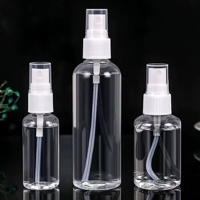 Bouteille de pulvérisation vide en plastique transparent