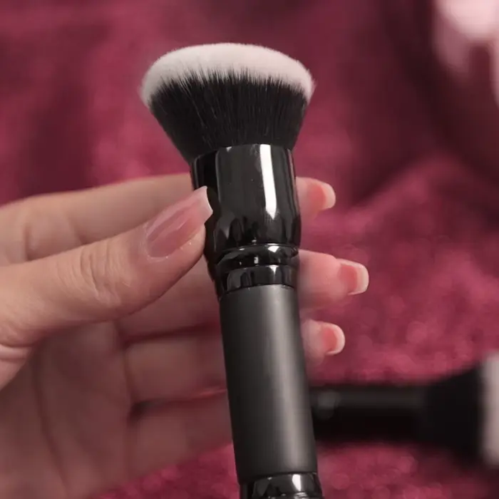 Pinceaux de maquillage simples, marque privée, fond de teint rond coudé populaire, pinceau de mélange de maquillage avec emballage, vente en gros, 10 pièces/lot