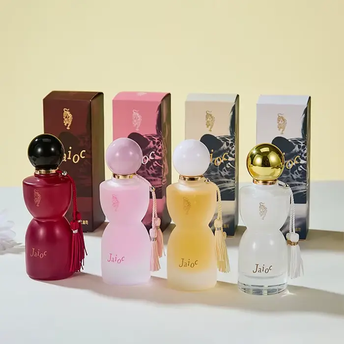 Parfum léopard de beauté arabe