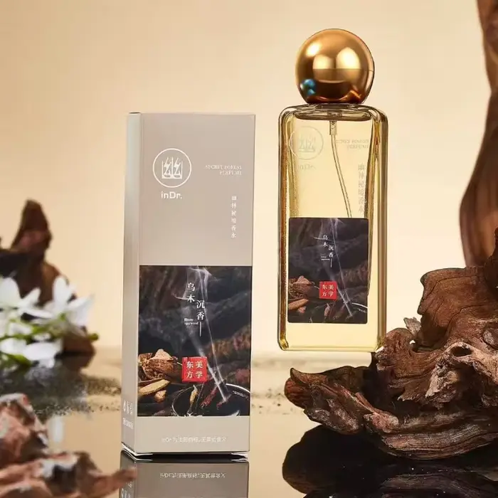 Spray de parfum de luxe Nile Floral Northern Cedar