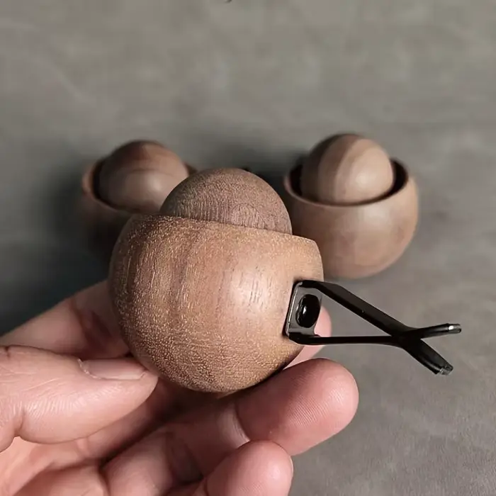 Mini diffuseur d'huile parfumée en bois, diffuseur d'arôme naturel pour voiture, chambre à coucher, salon, salle de bain, accessoire d'assainissement de l'air