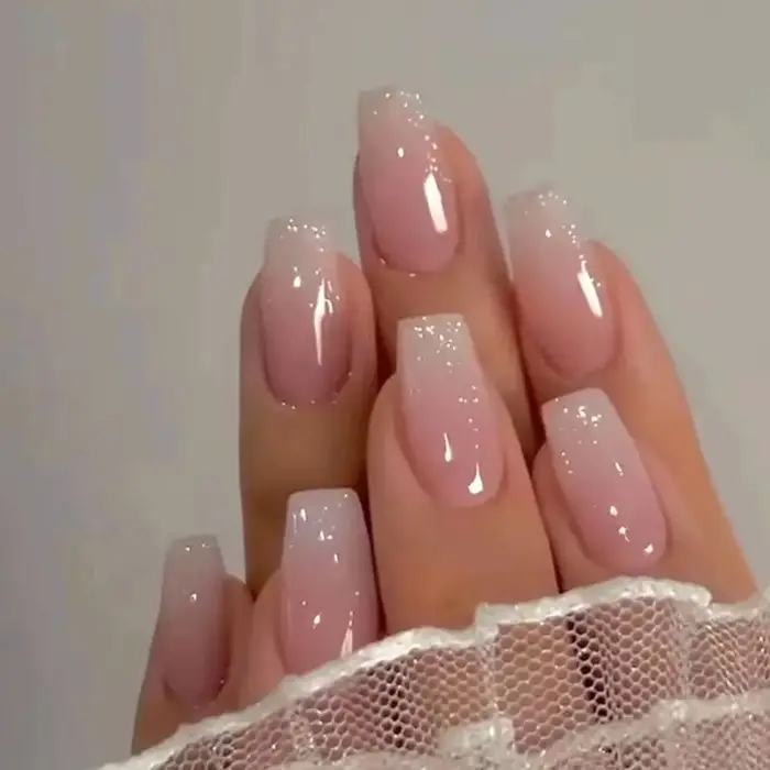 Faux ongles de ballerine française dégradés, ongles de cercueil moyens imperméables, presse sur N64.