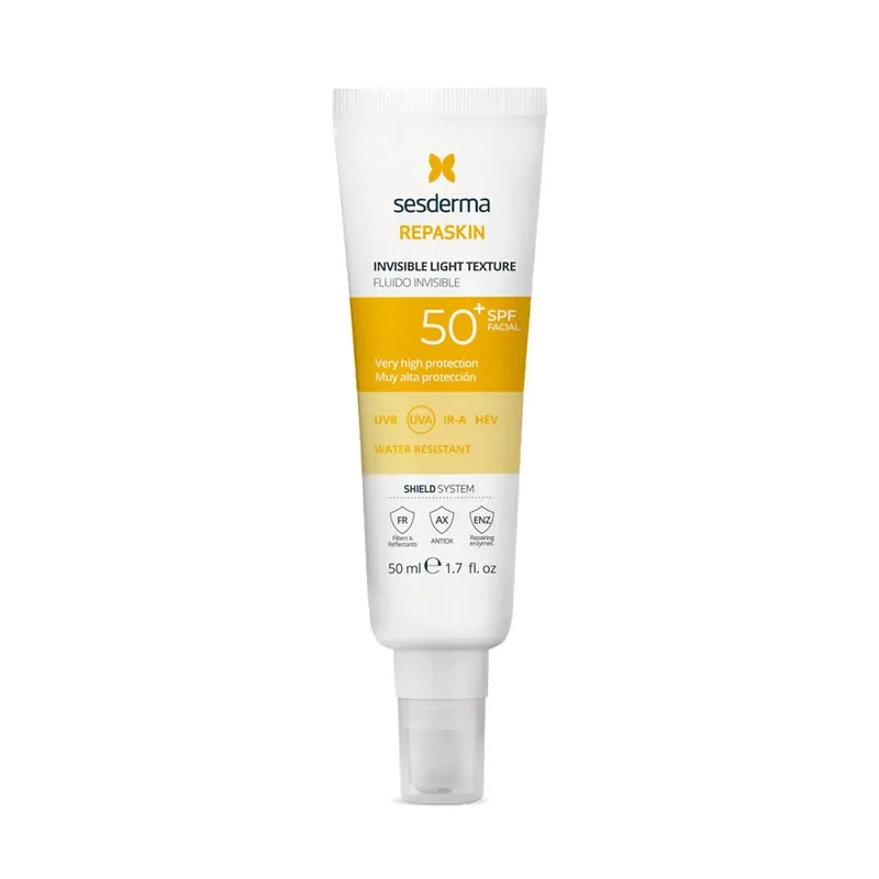 Fluide Invisible SPF50+ Protection Solaire Transparente Anti-UVA/UVB Pour Peau Douce Et Sans Taches Occasions Spéciales Femmes