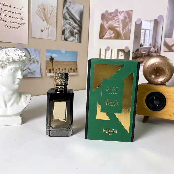 Parfum floral épicé exotique, rose bulgare, ylang-ylang, vanille, patchouli, parfum boisé longue dur