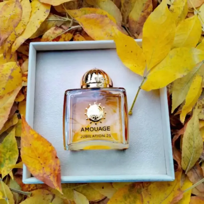 Parfum pour femme 100 ml aux notes florales orientales chypres