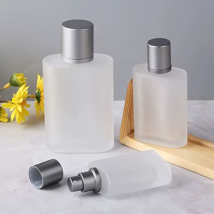Bouteille de parfum en verre sablé à vis de 30ml