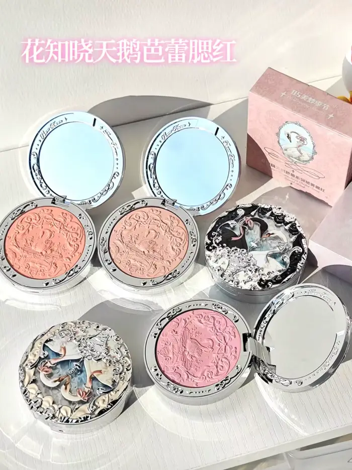 Flower Knows Swan Ballet Collection - Poudre blush mate gaufrée - Fard à joues - Cosmétique naturel éclaircissant longue