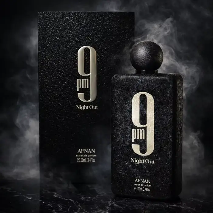 Parfum AFNAN 9PM Night Out Eau de Parfum, senteur fruitée, boisée, douce, fraîche, masculine, lisse,